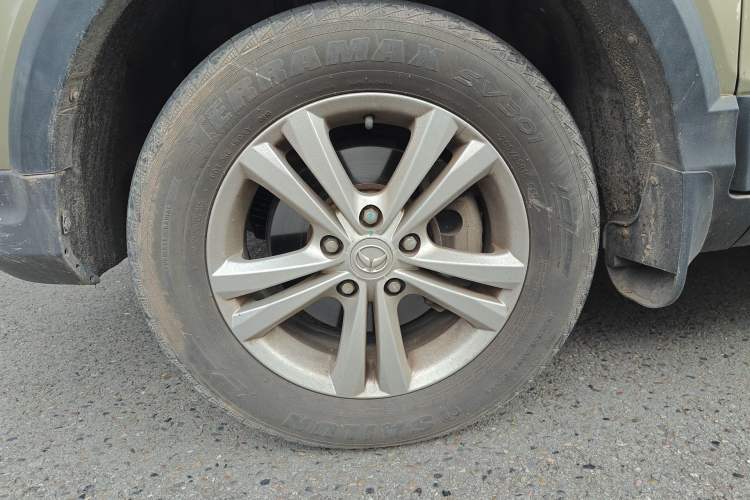 Used HYOSOW S3 2016 S3L 1.5L Manual Premium Edition Left Front Wheel Hub