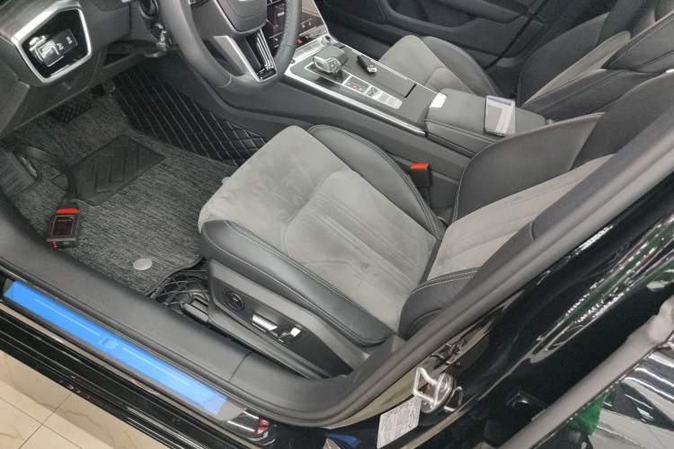 Used Audi A6L 2024 45 TFSI quattro Prestige Dynamic Edition
