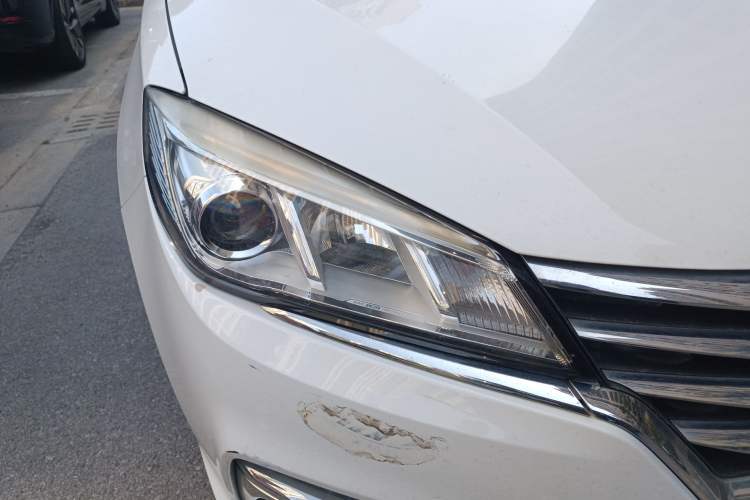 Used Roewe 360 2018 PLUS 1.5L Automatic Luxury Edition Right Front Headlight