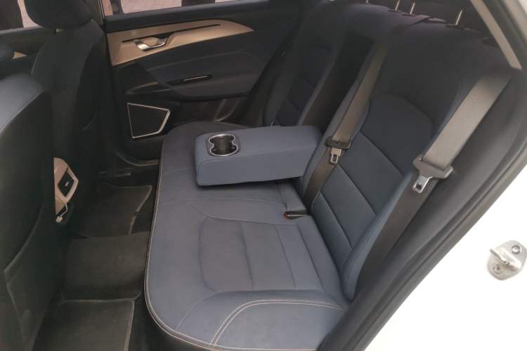 Used Geometry A 2022 Pro 430KM Commuter Edition Left Rear Seat