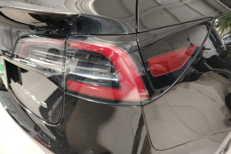 Used Tesla Model 3 2020 Standard Range Rear-Wheel Drive Upgraded Version Exterior 3