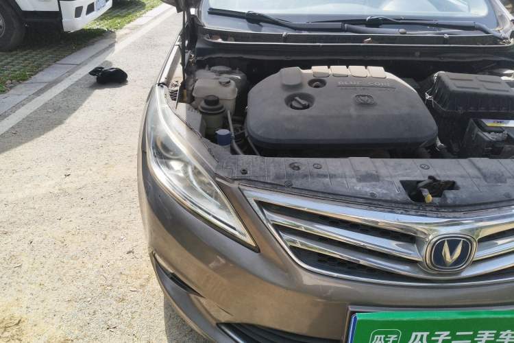 Used CHANGAN Eado 2015 1.6L Manual Luxury Model China IV Standard