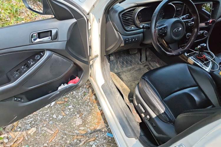 Used Kia K5 2014 2.0L Automatic LUXURY Driver Seat