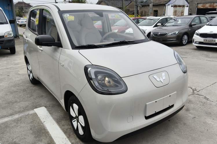 Used Wuling Hongguang MINIEV 2025 Four-Door Version Advanced Edition Front Right 45 Deg