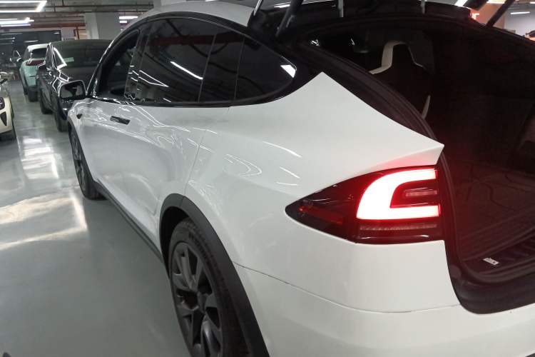 Used Tesla Model X 2023 Dual-Motor All-Wheel-Drive Version
