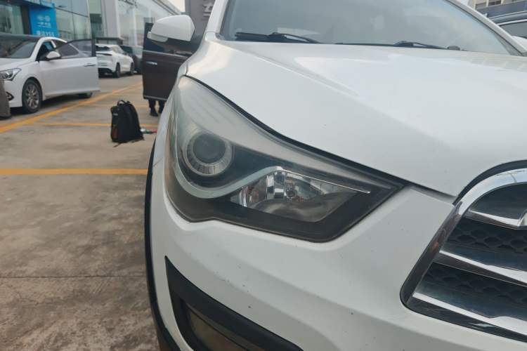 Used Haima S5 2015 1.6L Manual Luxury Model with Sunroof
