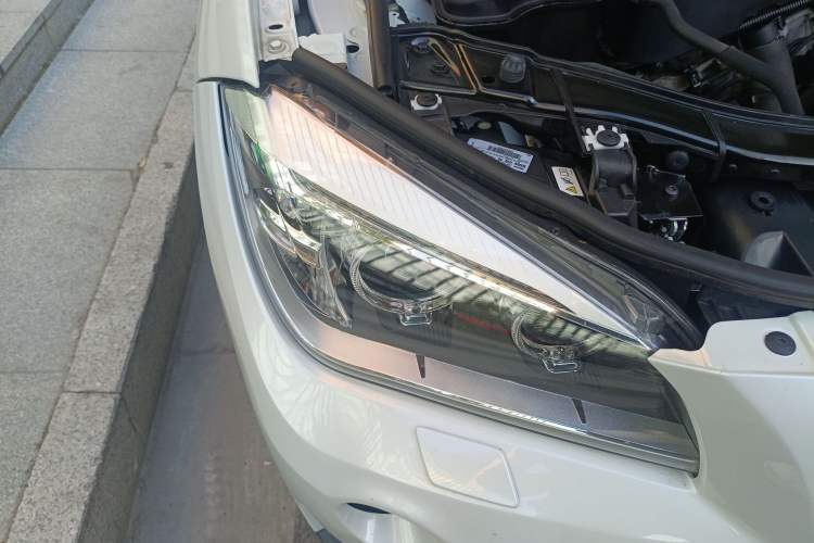 Used BMW X1 2015 sDrive18i Leading Edition
