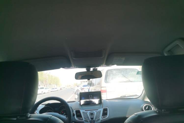 Used Ford Fiesta 2013 Hatchback 1.5L Automatic Fashion Edition
