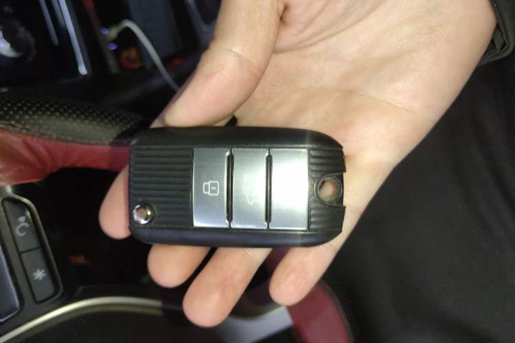 Used Roewe i6 2019 PLUS 1.6L CVT 4G Connected Luxury Deluxe Edition
