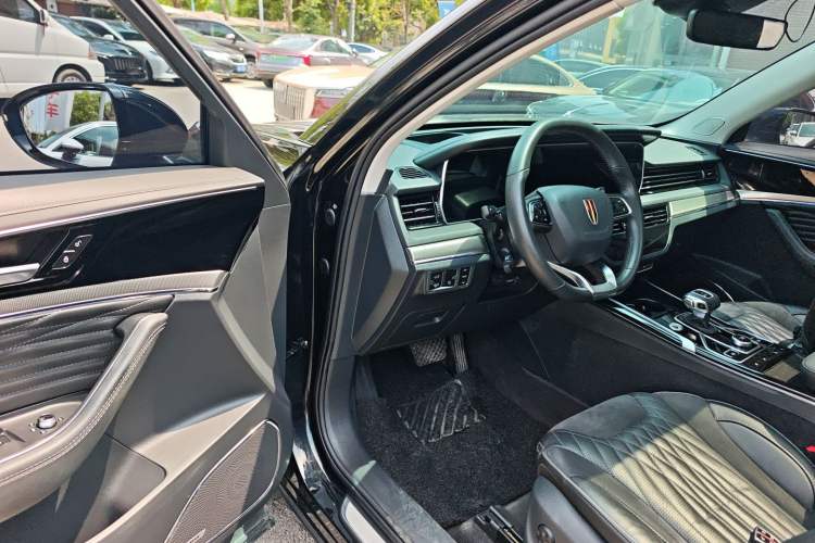 Used Hongqi HS5 2022 Revised Version 2.0T Smart Connect Flagship Edition Driver Seat