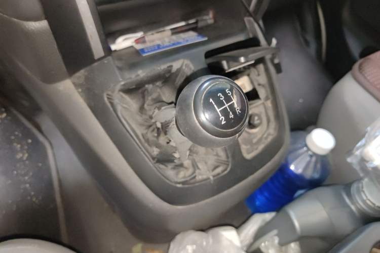 Used Jinbei Express 2017 2.0L Standard Version V19 Gear Lever