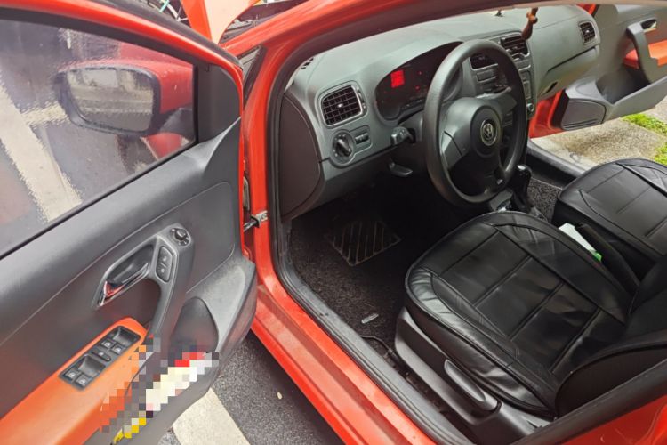 Used Volkswagen Polo 2013 1.6L Automatic Comfort Edition Driver Seat