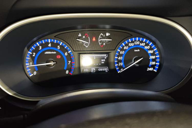 Used Venucia T90 2018 2.0L CVT Smart Connect Luxury Edition China V Standard
