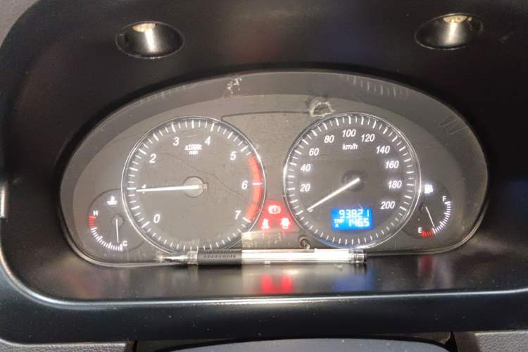 Used BAIC Weiwang M20 2014 1.5L Comfort Version BJ415B Instrument Cluster