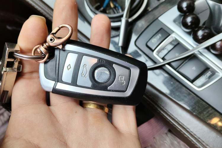 Used BMW 5 Series 2014 525Li Luxury Design Package