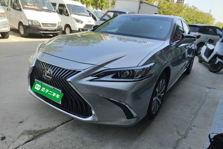 Used Lexus ES 2020 200 Excellence Edition