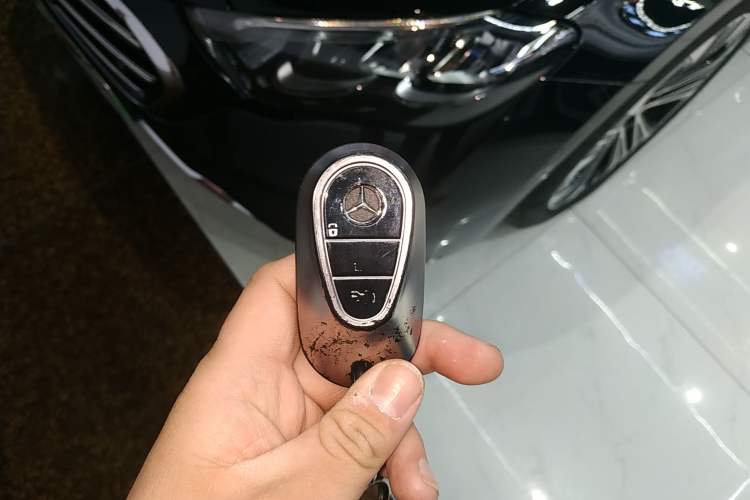 Used Mercedes-Benz E-Class New Energy 2024 E 350 e L Plug-in Hybrid Sedan
