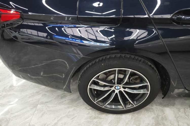 Used BMW 5 Series 2022 Second Facelift 525Li M Sport Package
