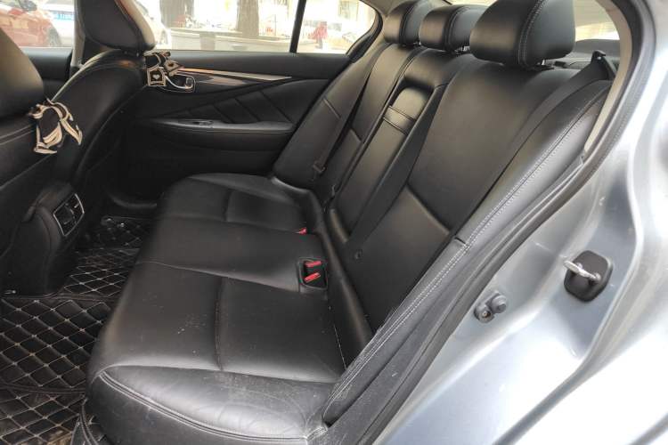 Used Infiniti Q50 2014 2.0T Comfort Edition