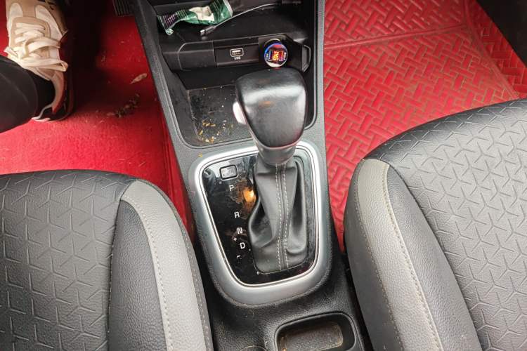 Used Kia kx1 Stonic 2019 1.4L Automatic Fun Edition China VI