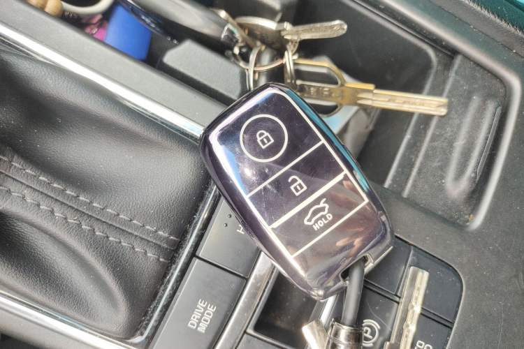 Used Kia K5 New Energy 2018 2.0L Smart Enjoyment Version
