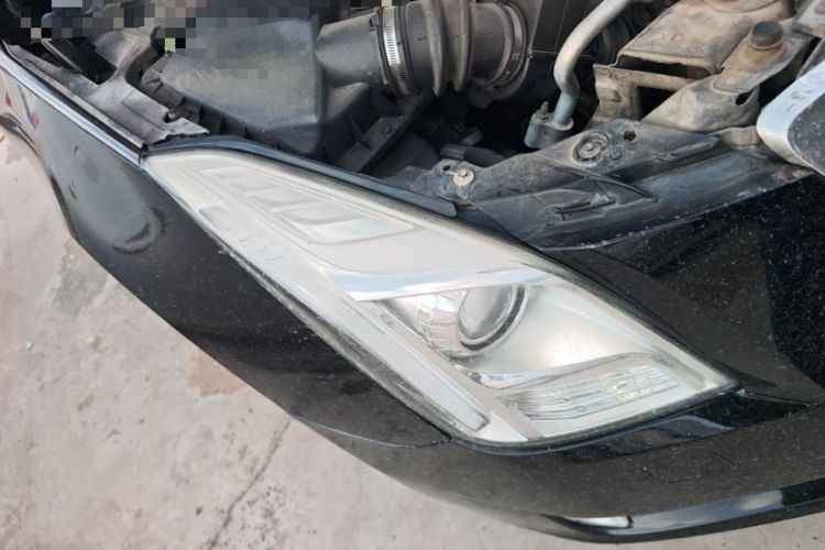 Used Cadillac XTS 2013 28T Luxury Model