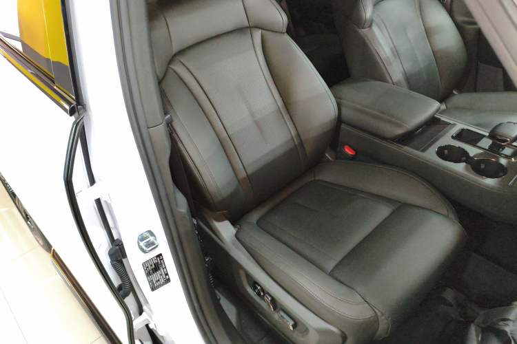 Used Polestones 01 2023 All-Purpose 7-Seater Version
