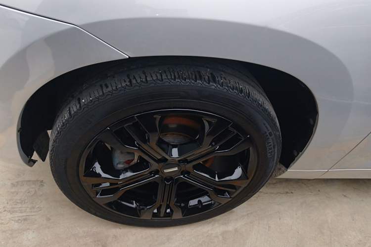 Used Wey VV7 2017 2.0T Flagship Model Left Front Wheel Hub