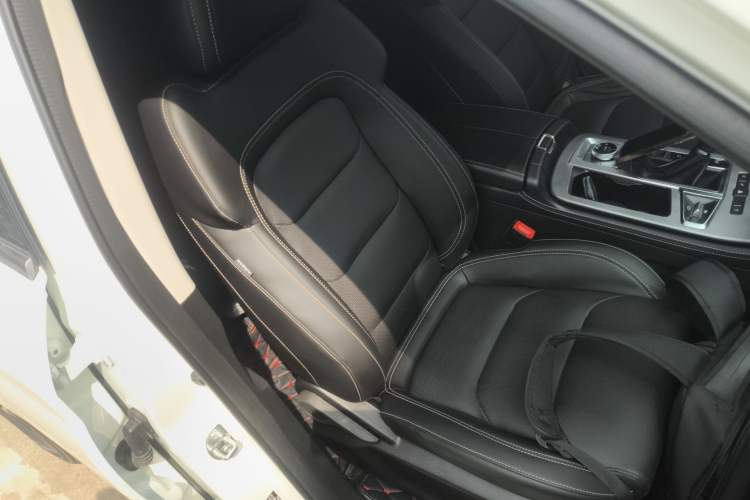 Used JETOUR X70 PLUS 2021 1.5T DCT Mountain 7-Seater
