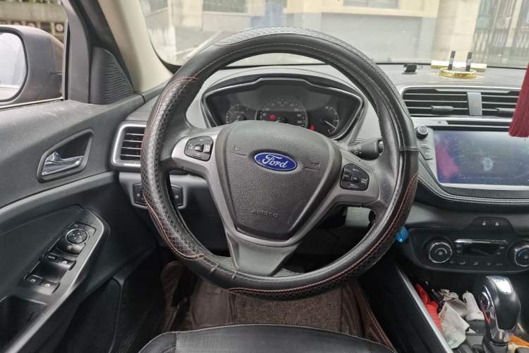 Used Ford Escort 2017 Happiness Edition 1.5L Automatic Fashion Version
