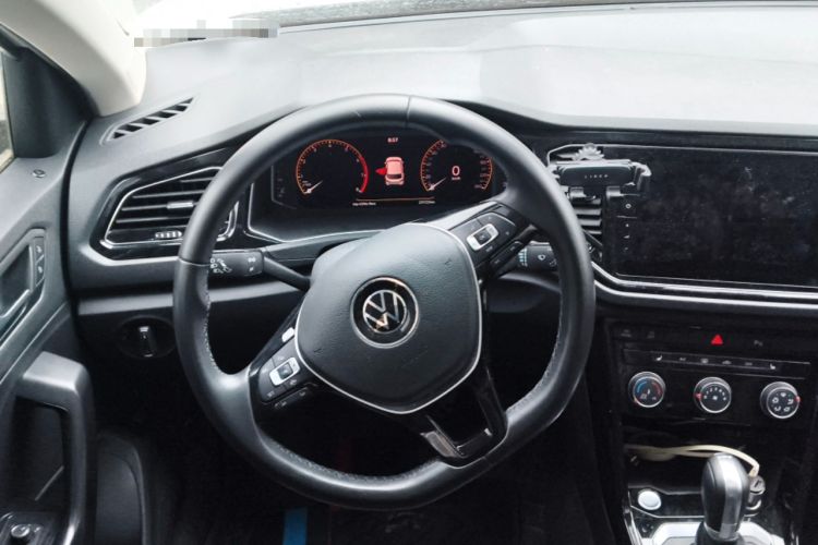 Used Volkswagen T-ROC 2022 280TSI DSG Two-Wheel Drive Comfort PLUS Steering Wheel