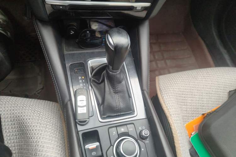 Used Mazda Atenza 2017 2.0L Blue Sky Luxury Edition Gear Lever