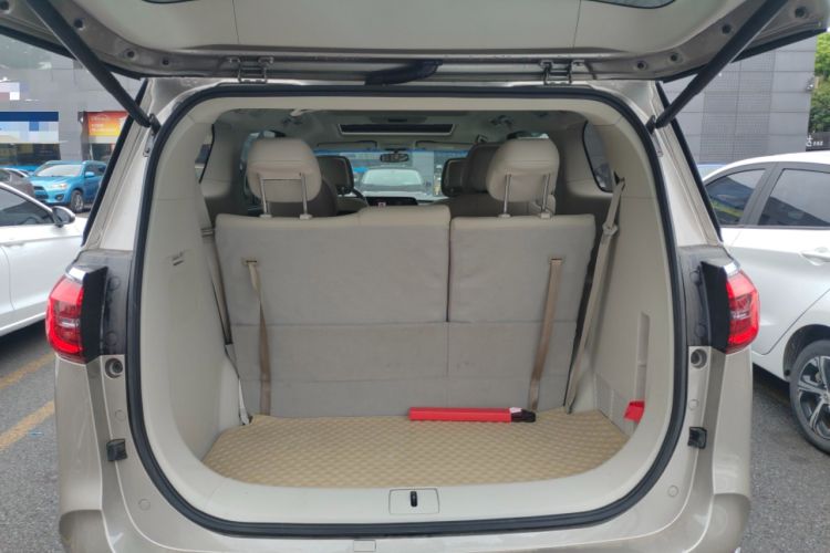 Used Buick GL8 2023 ES Lu Zun Comfort Model Trunk