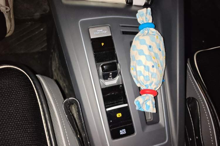 Used Volkswagen Golf 2021 280TSI DSG R-Line Gear Lever