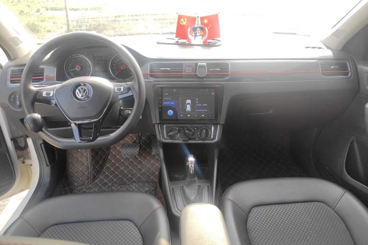 Used Volkswagen Santana 2017 Haval H9 1.6L Automatic Comfort Edition Center Console