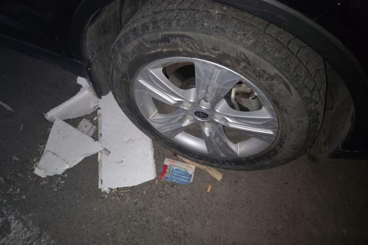 Used Bestune X80 2015 1.8T Automatic Luxury Model Right Front Wheel Hub