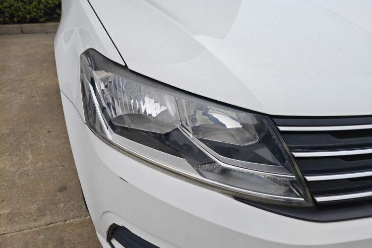 Used Volkswagen Gran Lavida 2015 1.6L Manual Fashion Edition
