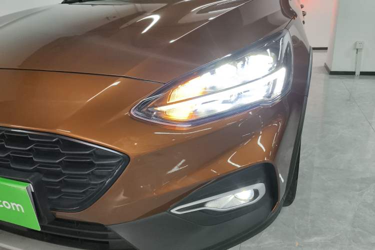 Used Ford Focus Active 2020 EcoBoost 180 Automatic Titanium Edition