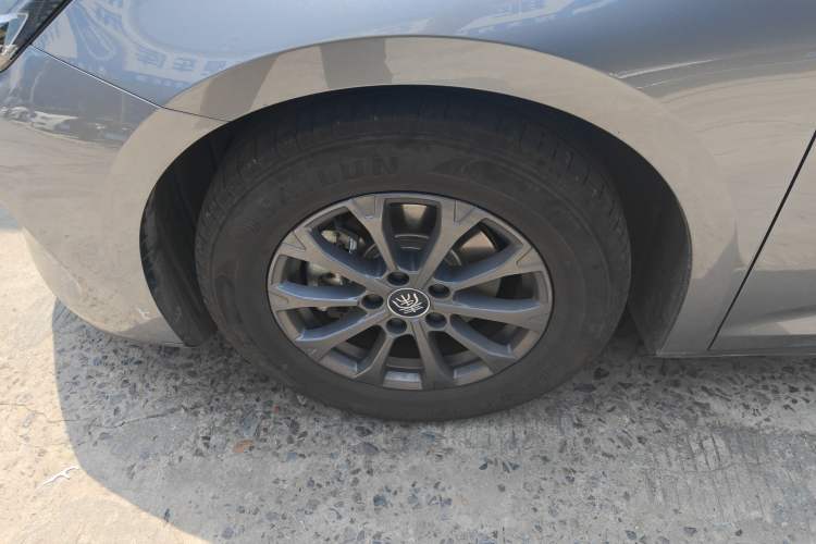 Used BYD Qin L 2024 DM-i 80KM Leading Model
