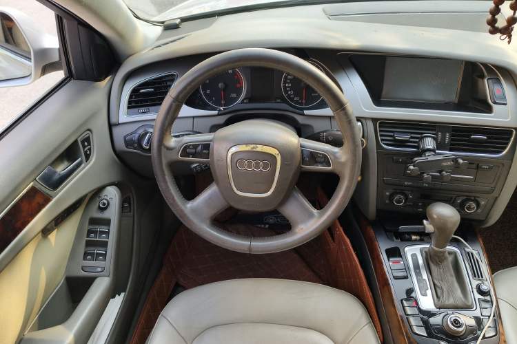 Used Audi A4L 2011 2.0 TFSI Technology Edition
