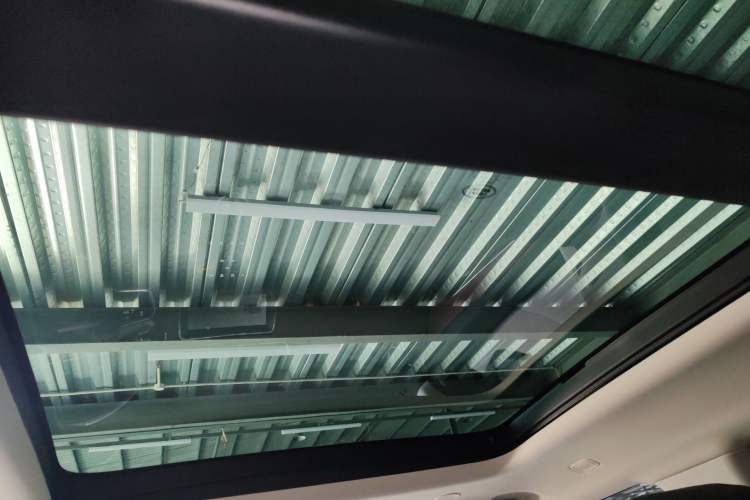 Used Land Rover Range Rover Evoque New Energy 2022 Aurora L P300e Plug-in Hybrid Electric Version