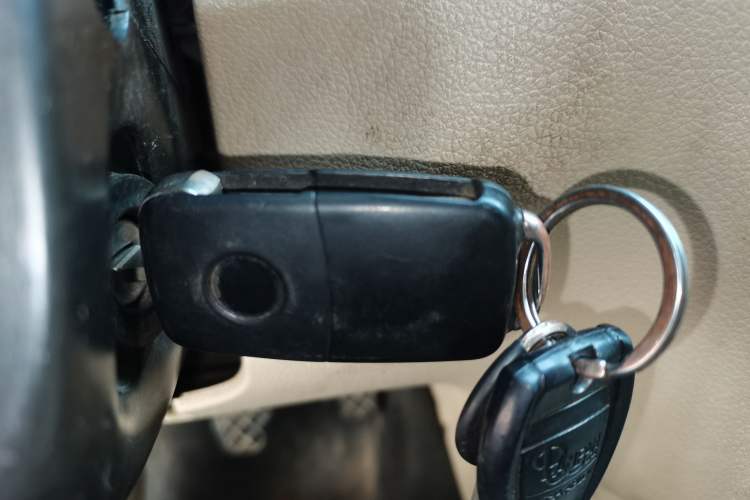 Used Volkswagen Bora 2012 1.6L Manual Fashion Edition