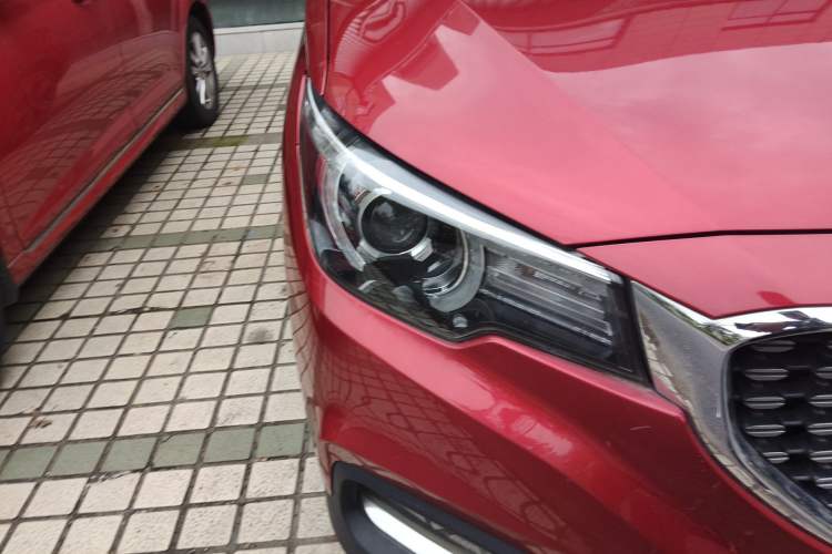 Used MG ZS 2018 1.5L Manual Elite Edition China V standard Right Front Headlight