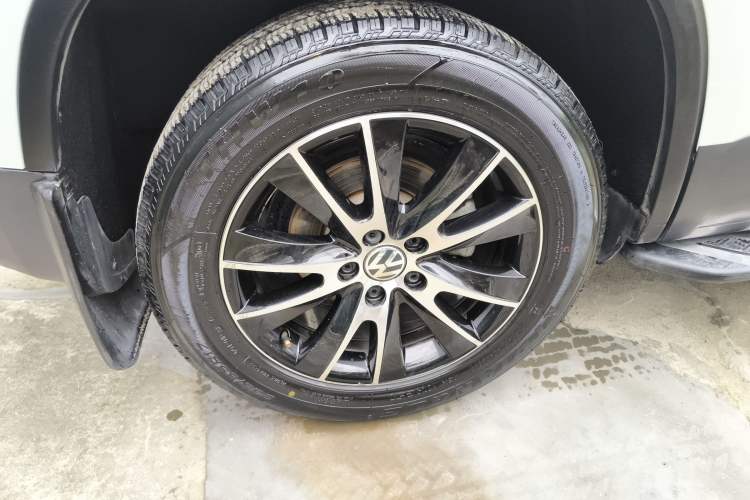 Used Volkswagen Tiguan 2013 2.0 TSI Automatic All-Wheel Drive Luxury Edition