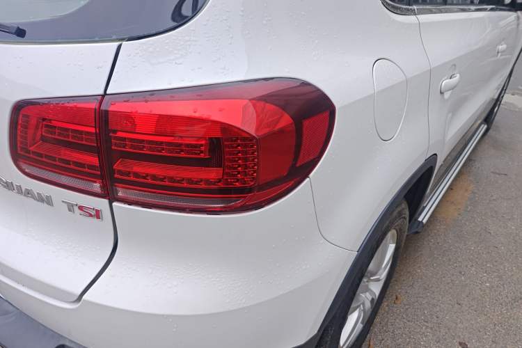 Used Volkswagen Tiguan 2015 1.8TSI Automatic Two-Wheel Drive Trend Edition Right Rear Taillight