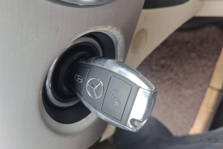 Used Mercedes-Benz GLK-Class 2015 GLK 260 4MATIC Dynamic Edition Ultimate Version Vehicle Key