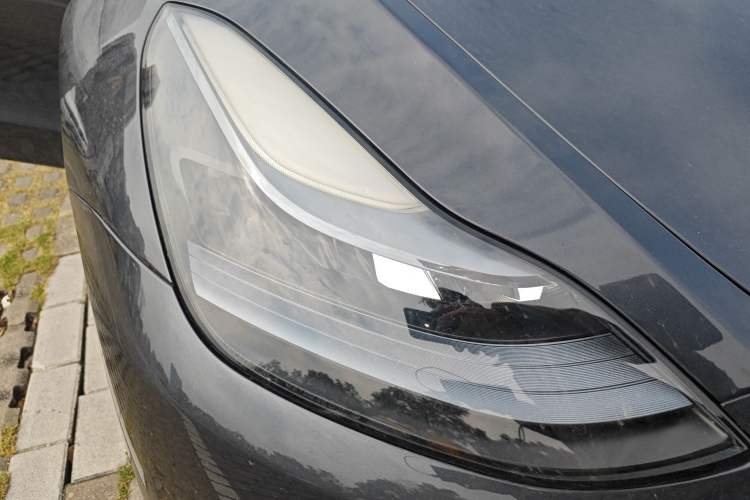 Used Tesla Model Y 2024 Rear-Wheel-Drive Version
