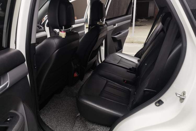 Used Kia Sorento 2013 2.4L 7-Seater Gasoline Luxury Edition China V Standard