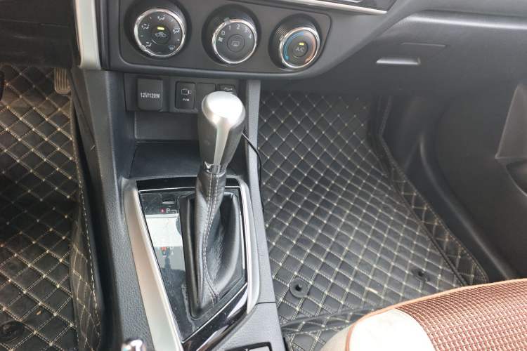 Used Toyota Levin 2017 Revised 1.8 GS CVT Elite Edition China V Standard Gear Lever