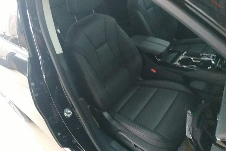 Used Buick Envision 2025 25T Entry-Grade Platinum Edition